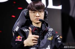 LOL傳(chuán)奇(qí)中单官宣退(tuì)役！连續(xù)8年进世(shì)界赛，巅峰期把IG打(dǎ)到(dào)解散(sàn)