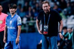 应对中超榜首大战，斯卢茨基，出招！