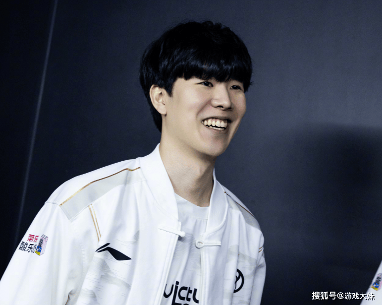 LOL官方正式宣布，名人堂入选顺序不看赛区，theshy有望成为下一位