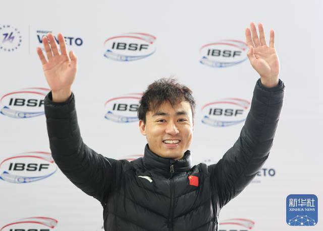 殷正获钢架雪车世界杯系列赛科尔蒂纳丹佩佐站男子个人赛季军